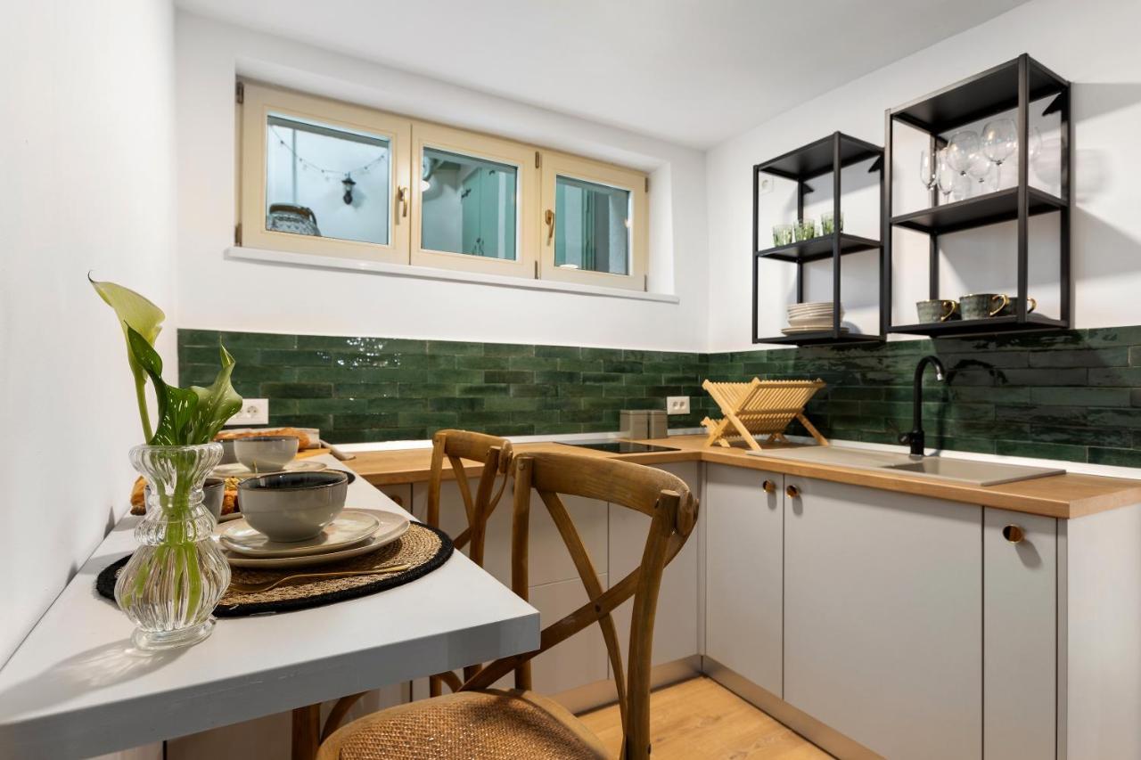 Roua Ludica Apartments Брашов Экстерьер фото